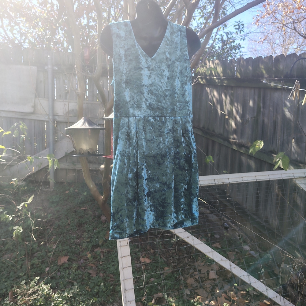 Blue Velvet 90's Skater Dress - Picture 4 of 6